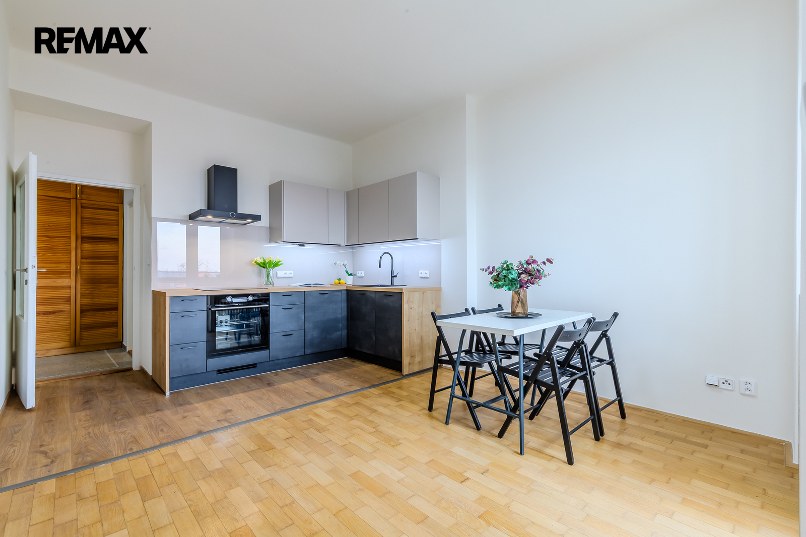 Prodej bytu 2+kk v osobním vlastnictví 55 m², Praha 3 - Vinohrady
