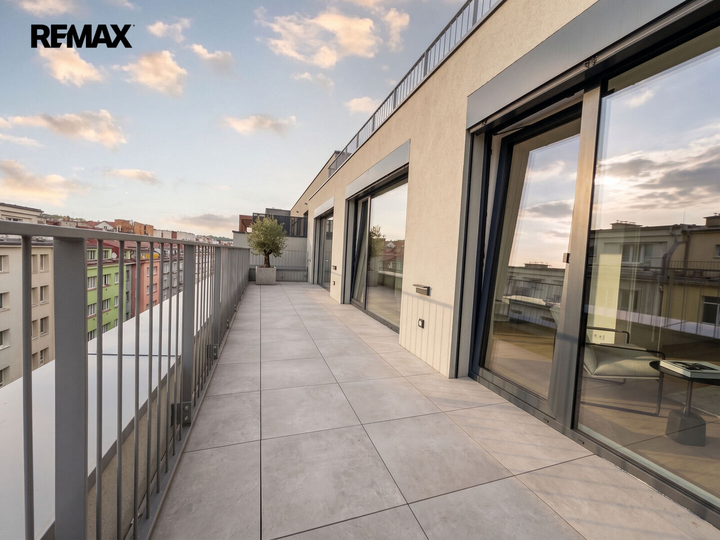 Pronájem bytu 2+kk v osobním vlastnictví 77 m², Praha 9 - Libeň