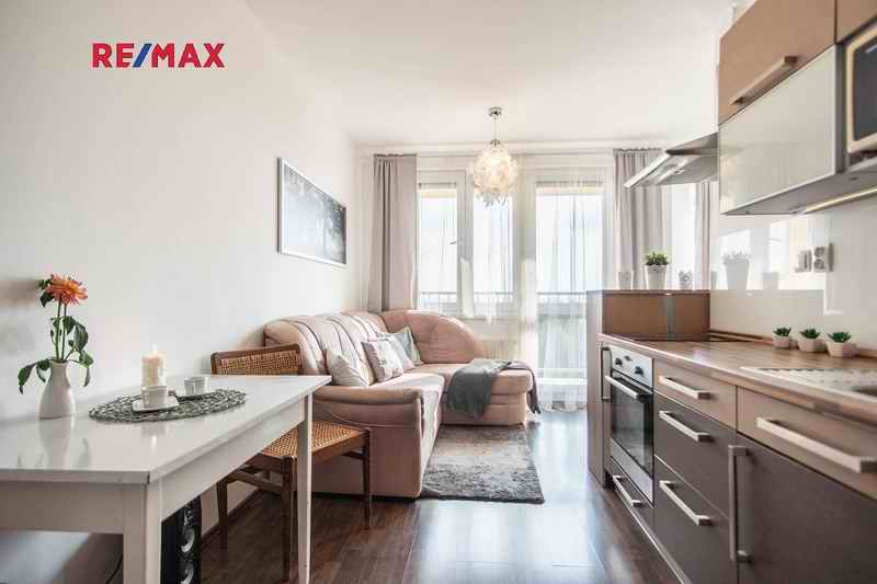 Investiční byt 1+kk s lodžií, 36 m2